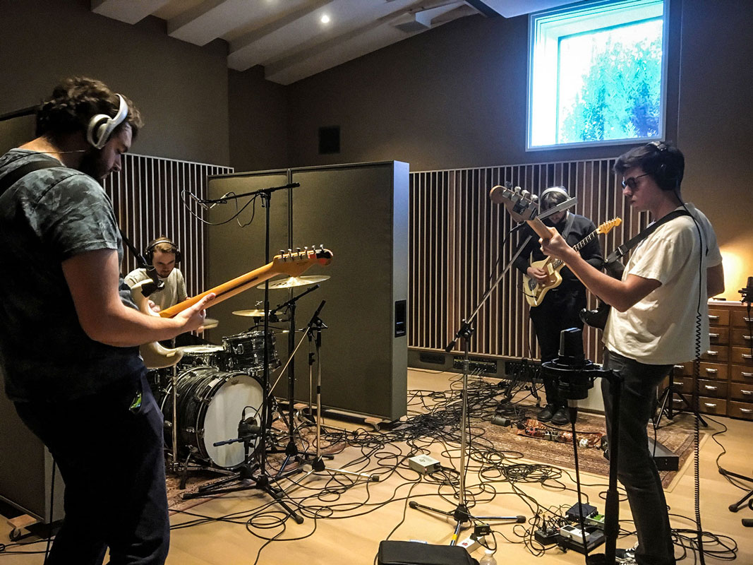 liveroom Barefoot studio